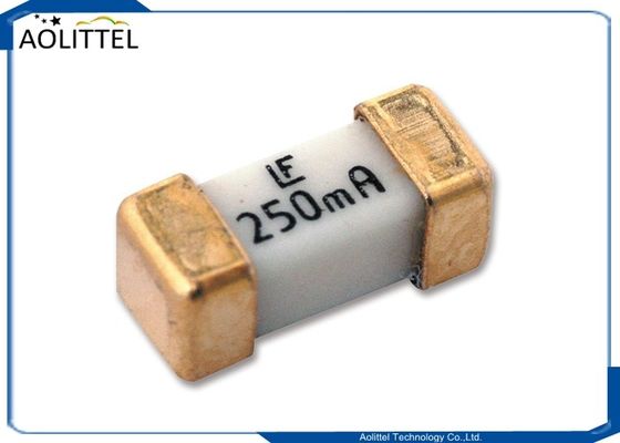 Qualität  451 453 Series NANO2 Very Fast - Acting Surface Mount Fuse 2410 6125 1A 125VAC 0.50A - 5.0A 2 Fabrik