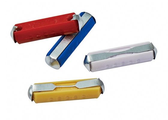 DIN72581 fixiert Standard-GBC europäische Selbstsicherung 32VDC 5A-40A des Zink-Legierungs-Bakelit-6x24mm für EU-Automobilauto-Selbstblatt