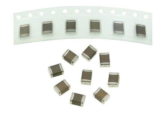 Chip-Metalloxid-Varistoren MVR1812-390H 39V 800A 2500pF 3.1J 4532 der Niederspannungs-SMD 1812 mehrschichtige metrischer Oberflächenberg