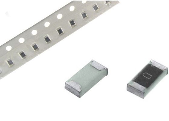 1.6x0.8x0.8mm CQ06LF Art keramische Patronen-Chip-Sicherung 0603 3 Ampere 32Vdc fasten verantwortliche Oberflächenberg-Sicherung