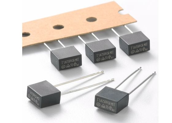 PWB CCC-CQC PSE verbleite radialkastenförmige verlangsamen Schlag-Miniatursicherung MST 002 2A 250VAC 300V 400V 8.35x7.7mm